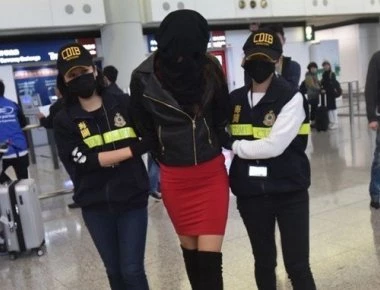 Ορίστηκε η δίκη του 20χρονου μοντέλου στο Χονγκ Κονγκ - Η αποκάλυψη του δικηγόρου για τις συνθήκες φυλάκισης (βίντεο)